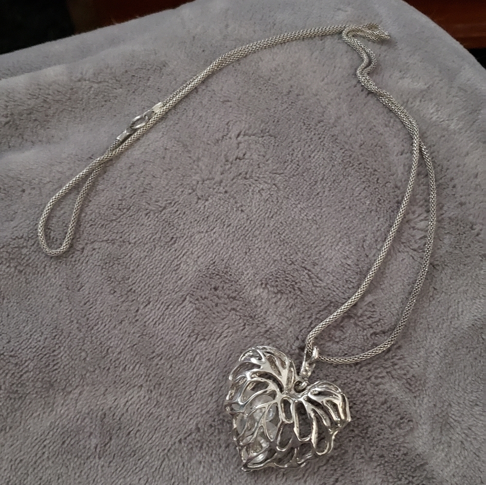 Silvertone bubble heart necklace, NWOT